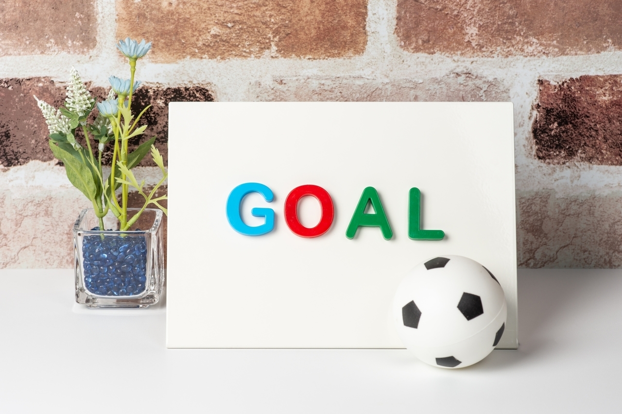 ゴール(GOAL)の文字とサッカーボール